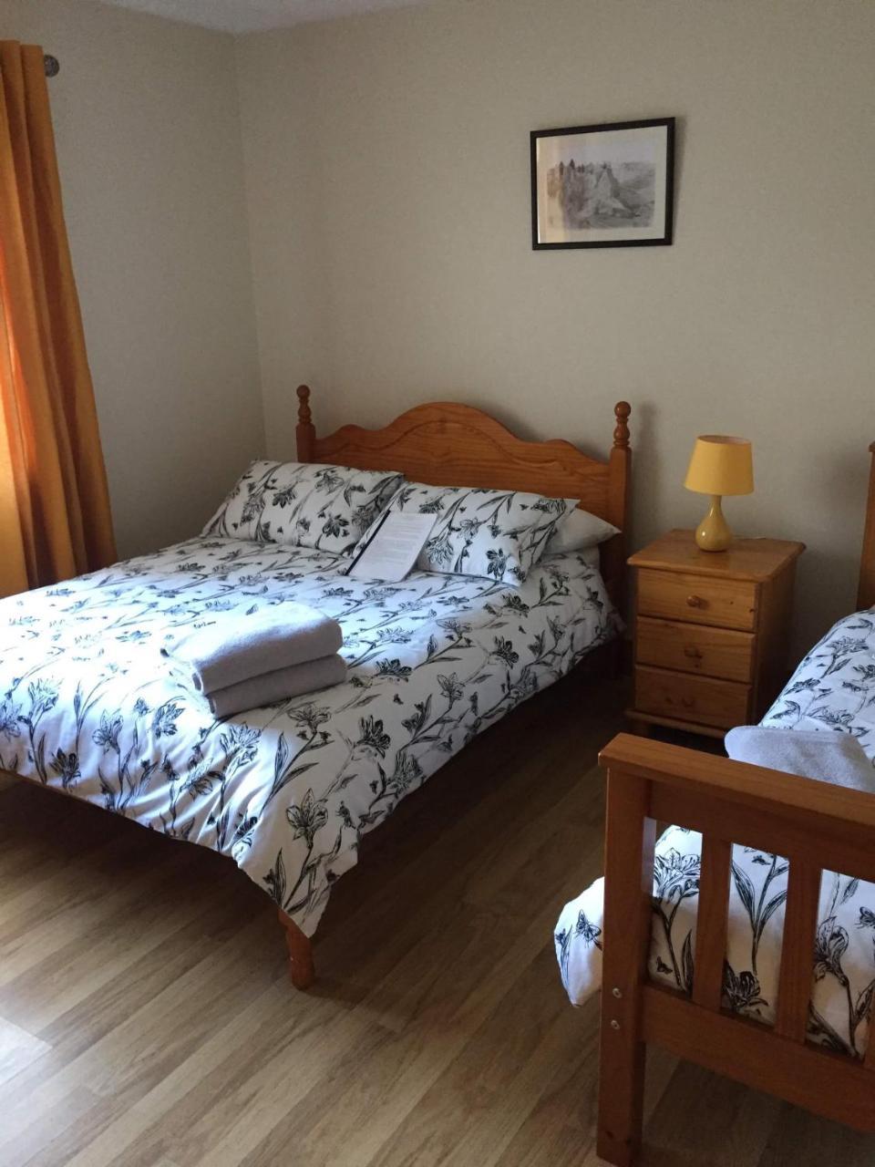 לינה וארוחת בוקר באליקאסל Tara House מראה חיצוני תמונה